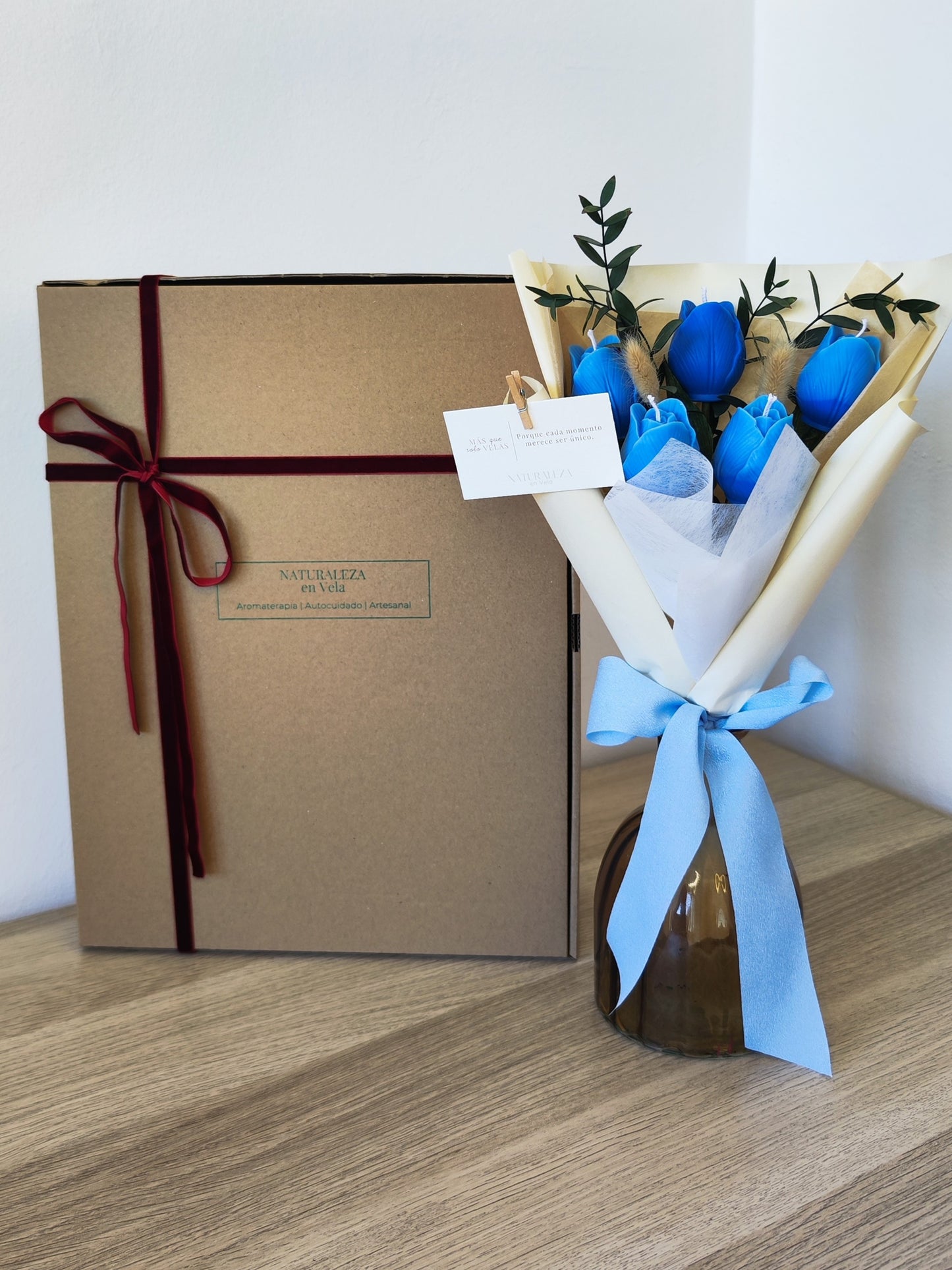 Ramo de Tulipanes Aromáticos Azules