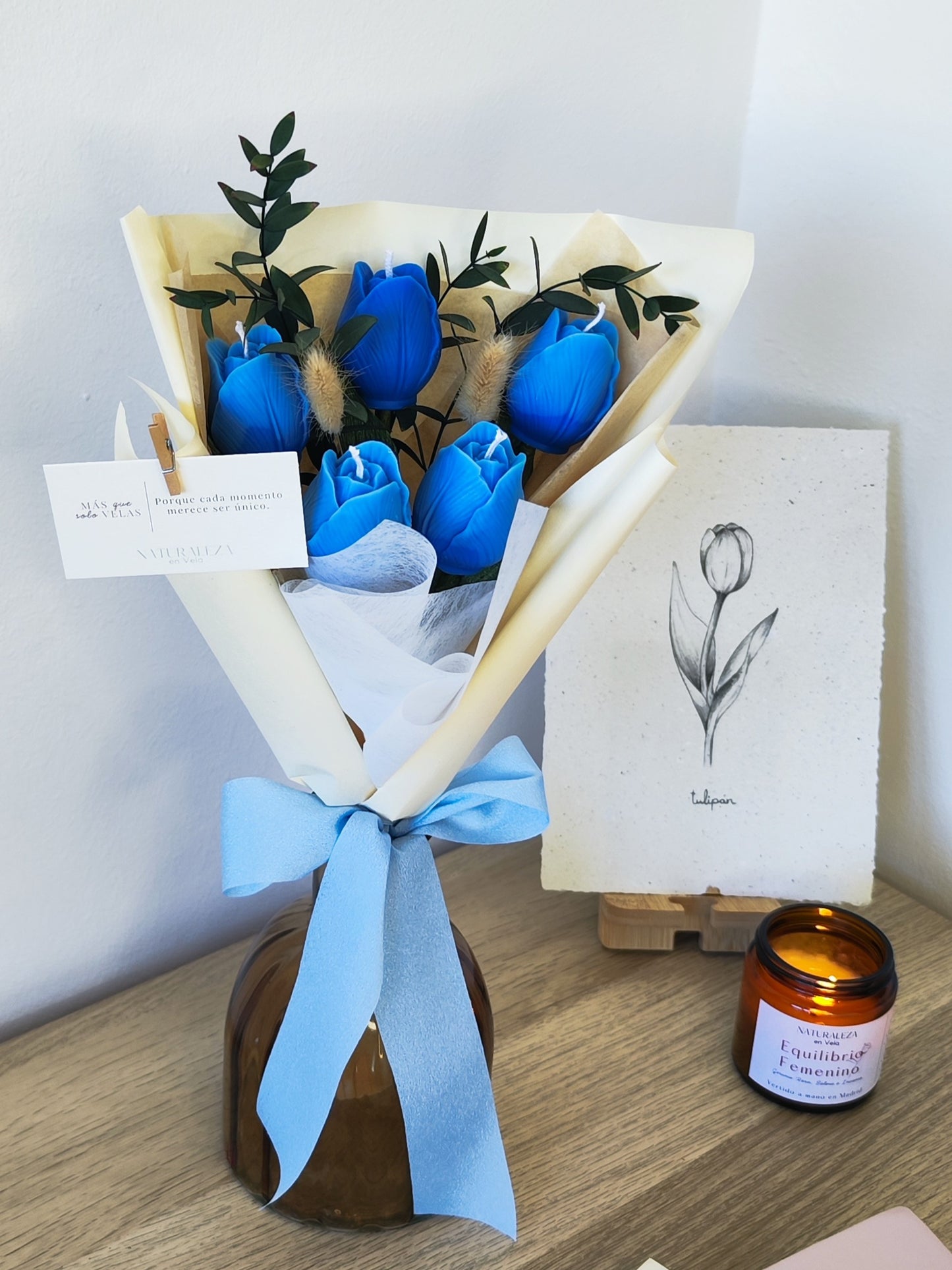 Ramo de Tulipanes Aromáticos Azules