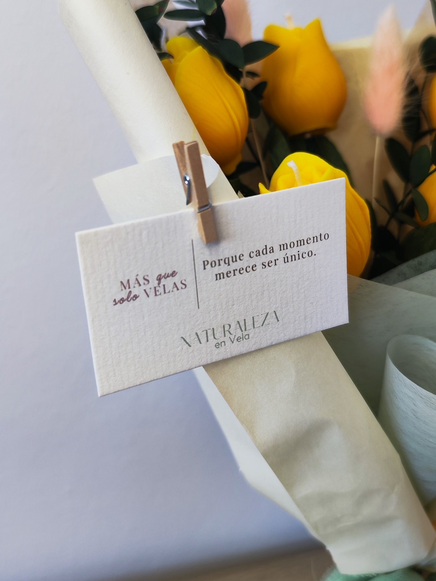 Ramo de Tulipanes Aromáticos Amarillos