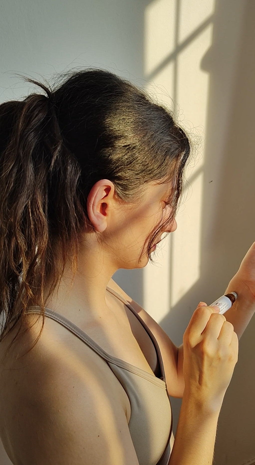 Ritual Cíclica: vela y rollon de aromaterapia